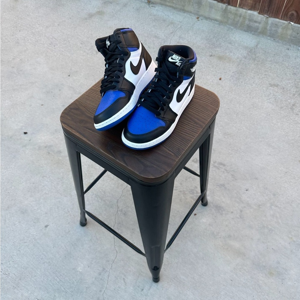 Size 5y Royal Toe 1s (price is negotiable)